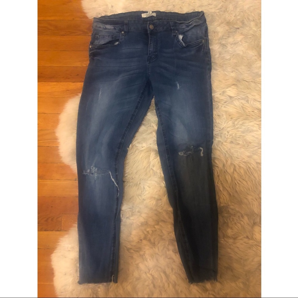 Distressed Forever 21 30 jeans denim skinny
